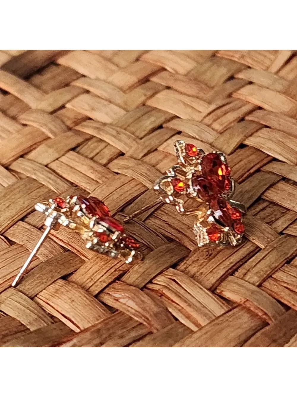 Gold Leaf Maple Leaf Earrings